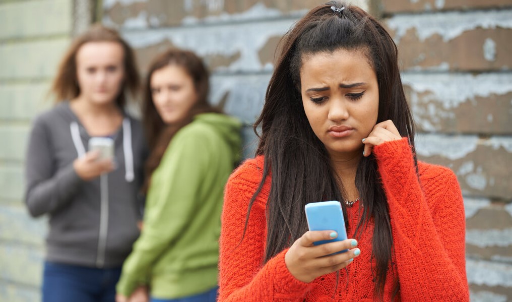 Teen cyberbullying effects - Cyberbullying psychology